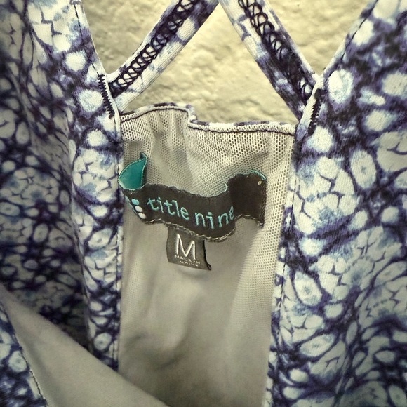 Title Nine Steadfast Tidal Wave Blue Athletic Athleisure Dress Outdoor Camping - Picture 7 of 7